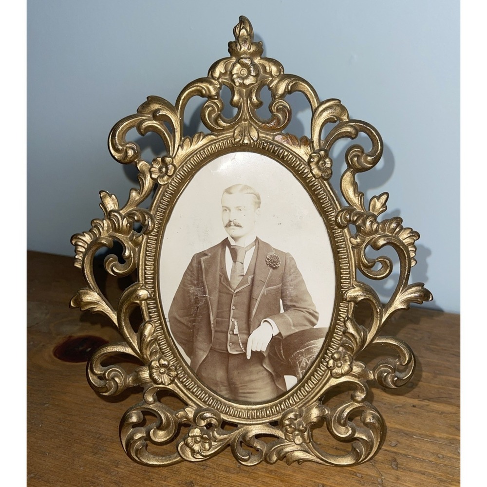 Antique Portrait Cameo Gold Brass Easel Photo Picture Frame Victorian Man‎